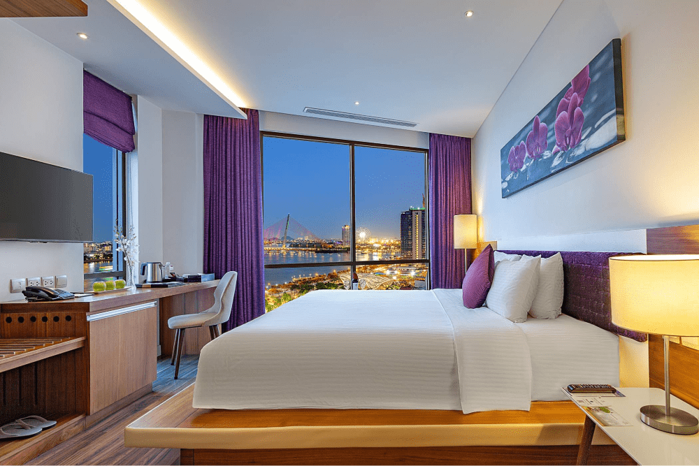 khách sạn view xem pháo hoa đà nẵng