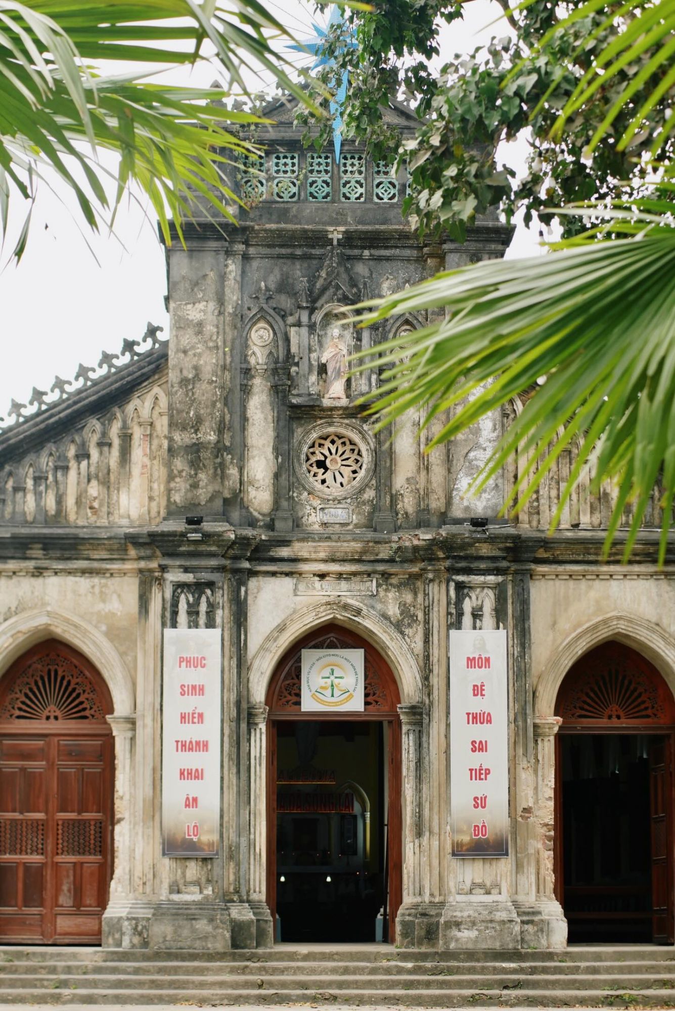 Nhà Thờ cổ Tùng Sơn