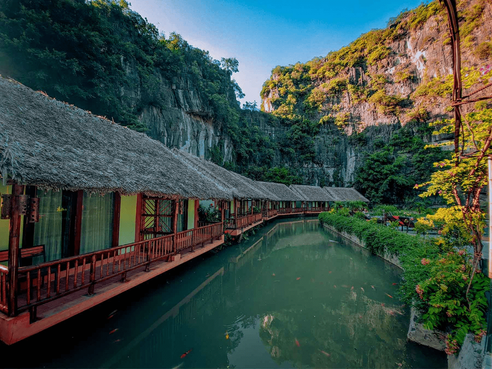 cố viên lầu ninh bình