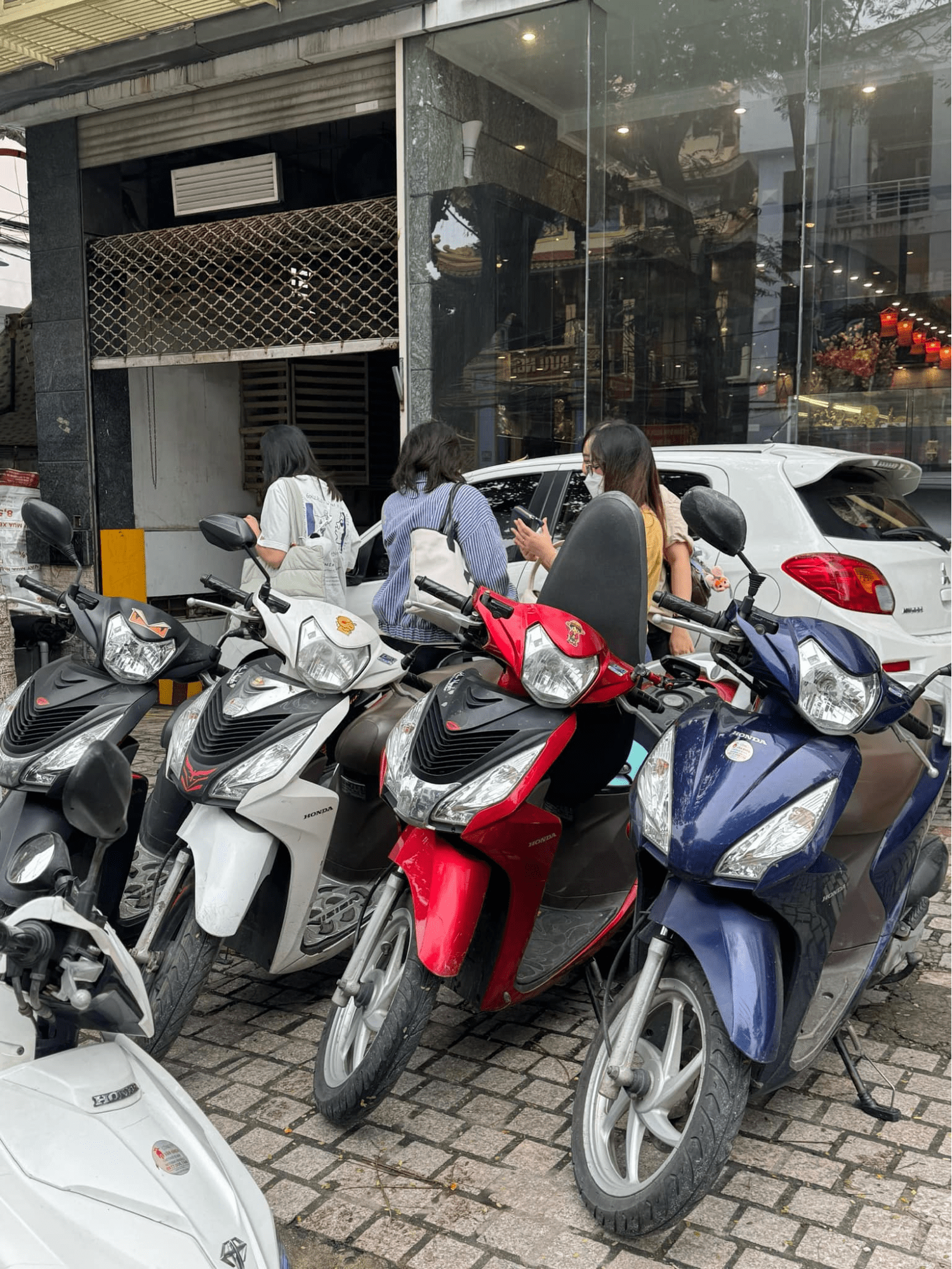 cho thuê xe máy đà nẵng văn khoa