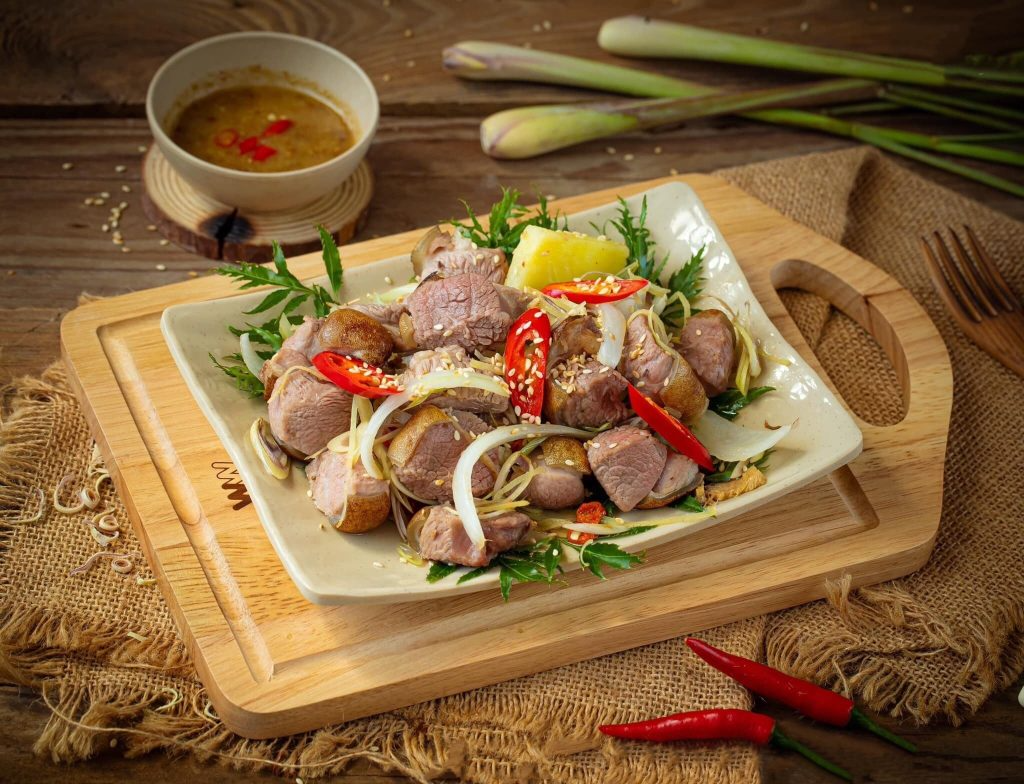 đi tuyệt tình cốc ninh bình ăn gì
