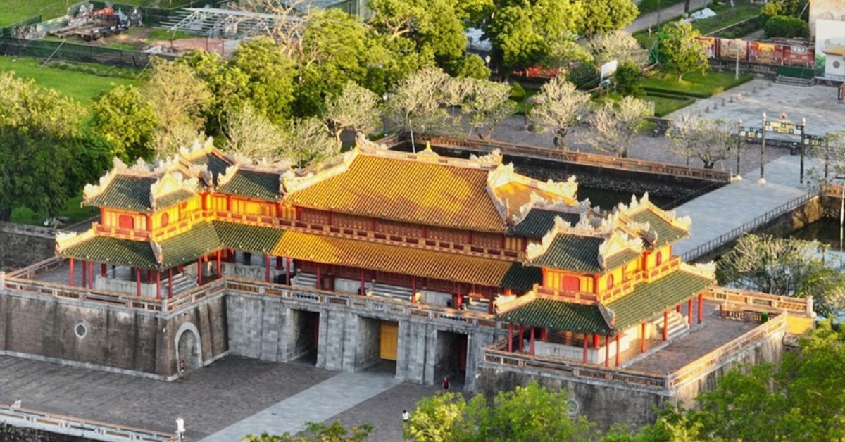 Du lịch Huế – Khám phá Đại Nội, chùa Thiên Mụ và homestay view sông Hương 