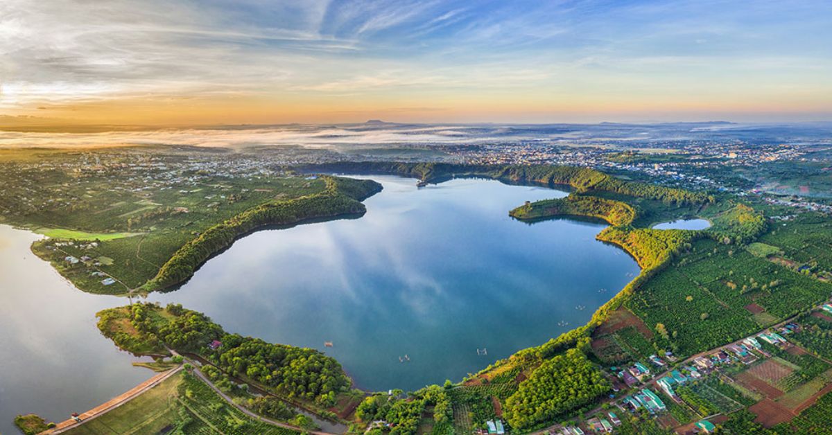 Pleiku - Phố núi sương mờ: Check-in hồ T'Nưng và homestay mộc giữa núi rừng